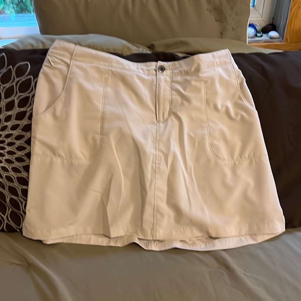 White Sierra trail hiking skort